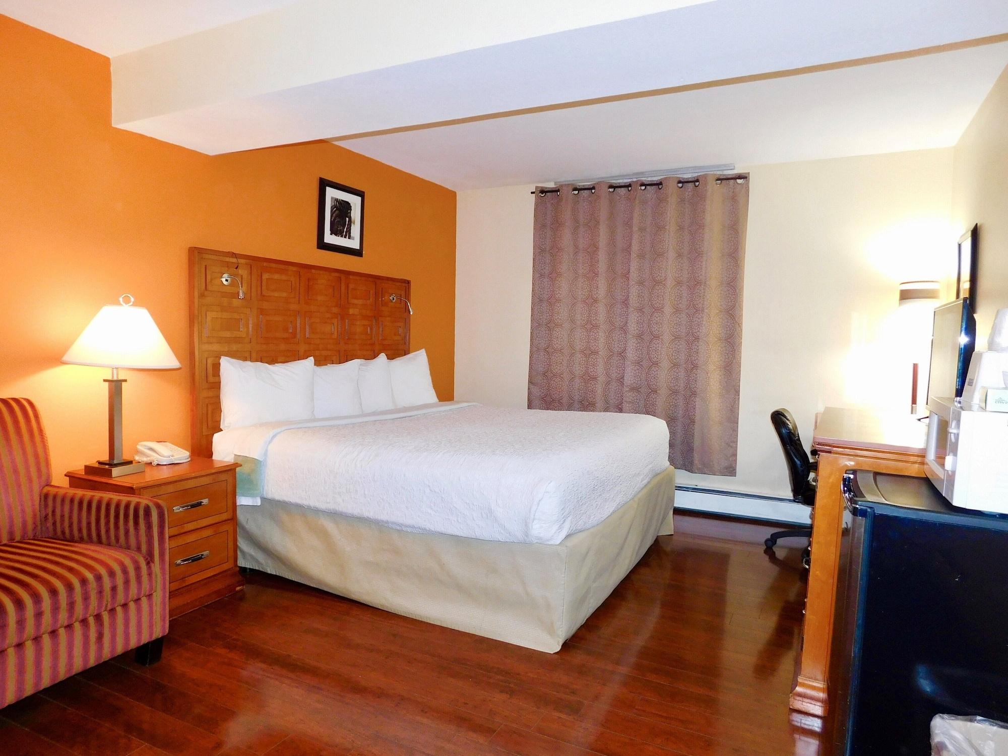 Americas Best Value Inn & Suites Anchorage Airport Екстер'єр фото