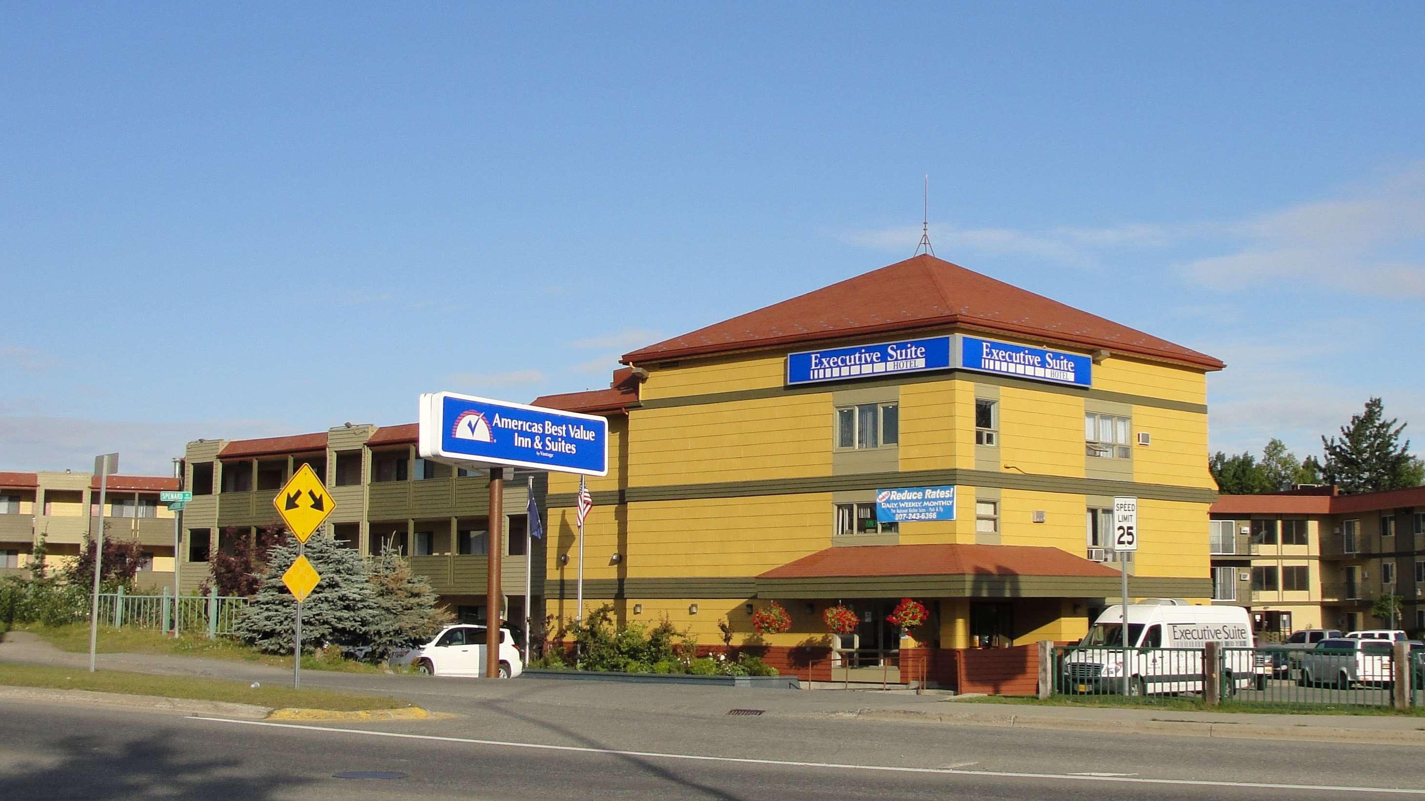 Americas Best Value Inn & Suites Anchorage Airport Екстер'єр фото
