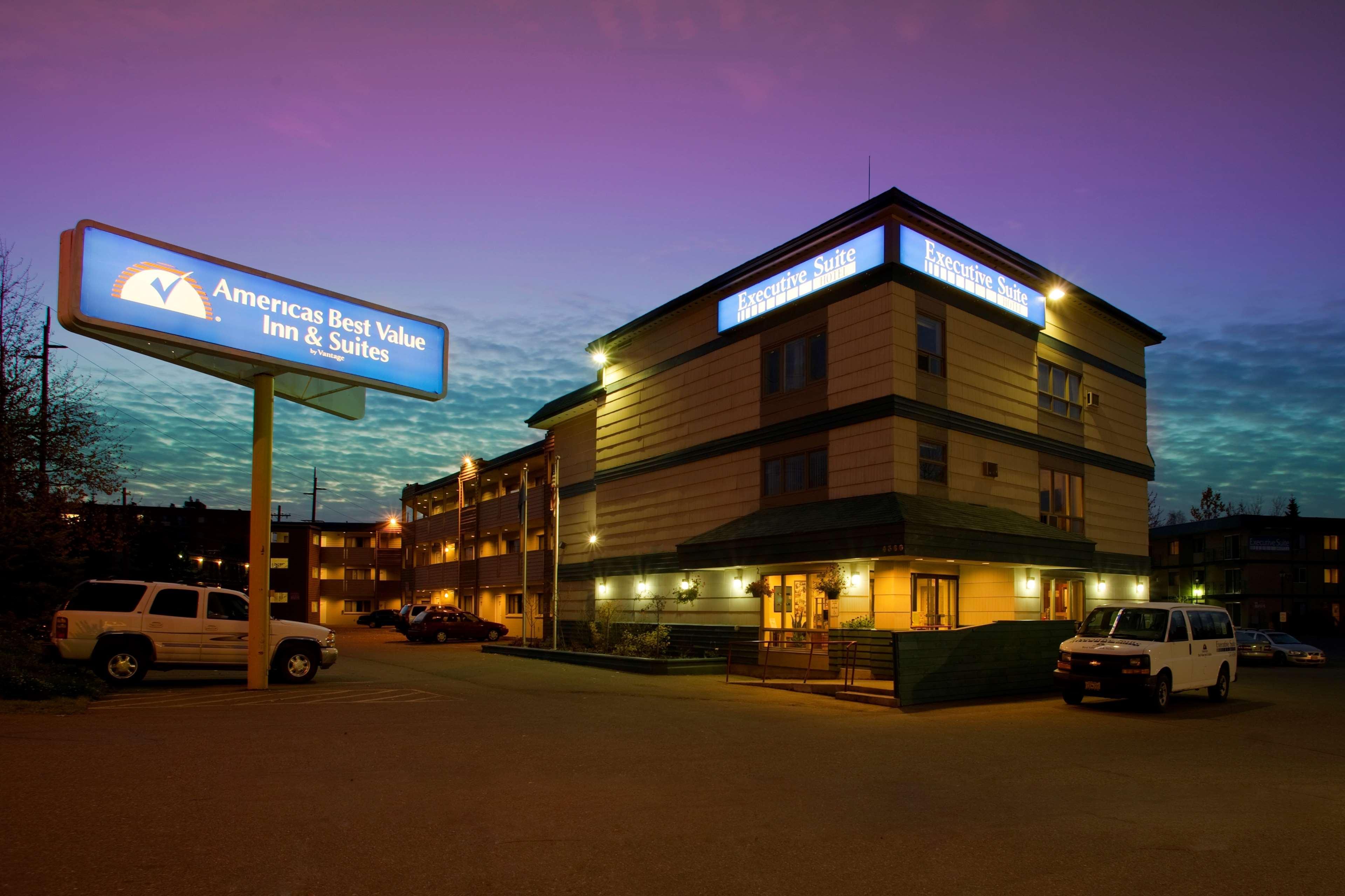 Americas Best Value Inn & Suites Anchorage Airport Екстер'єр фото