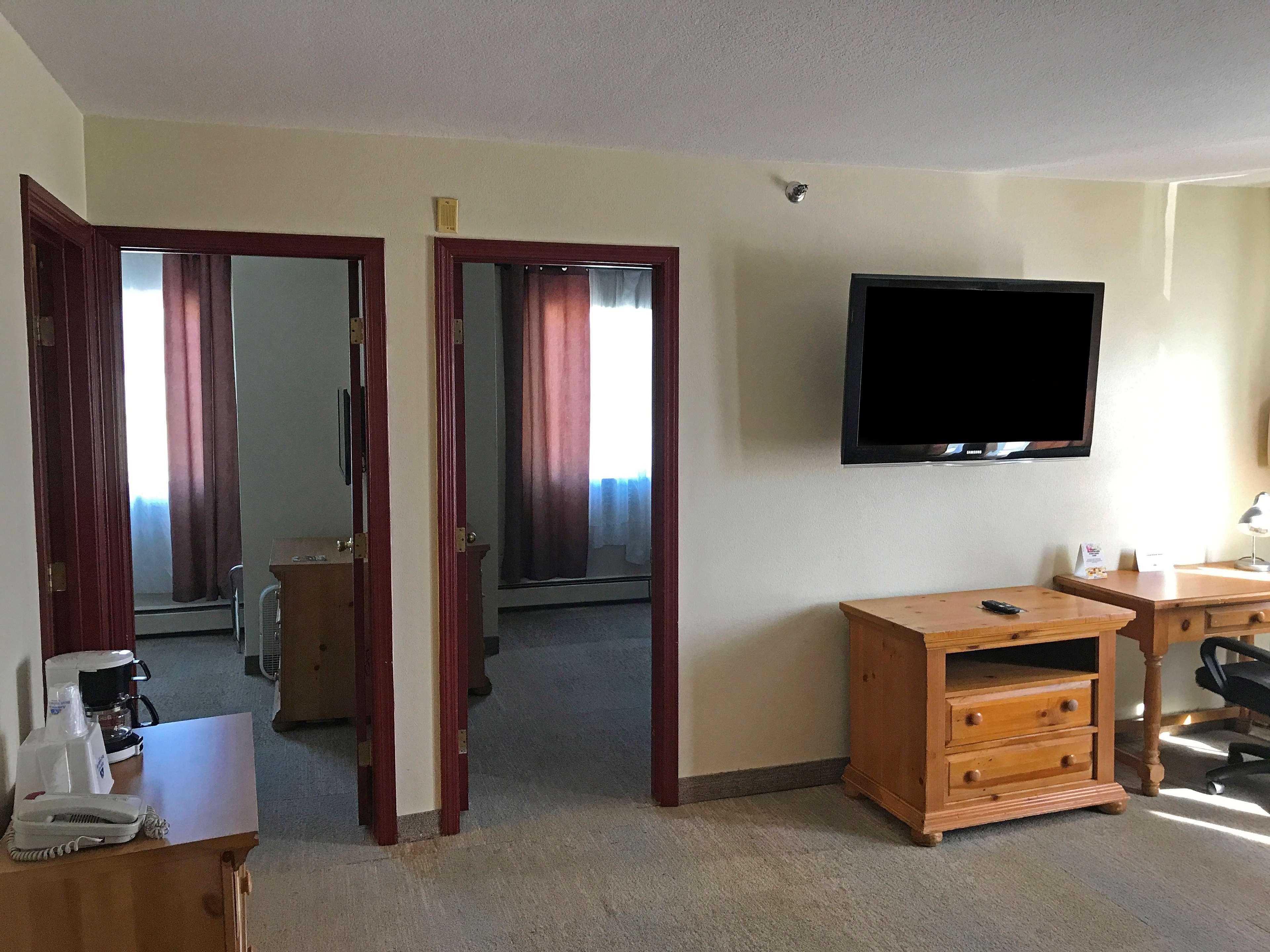 Americas Best Value Inn & Suites Anchorage Airport Екстер'єр фото