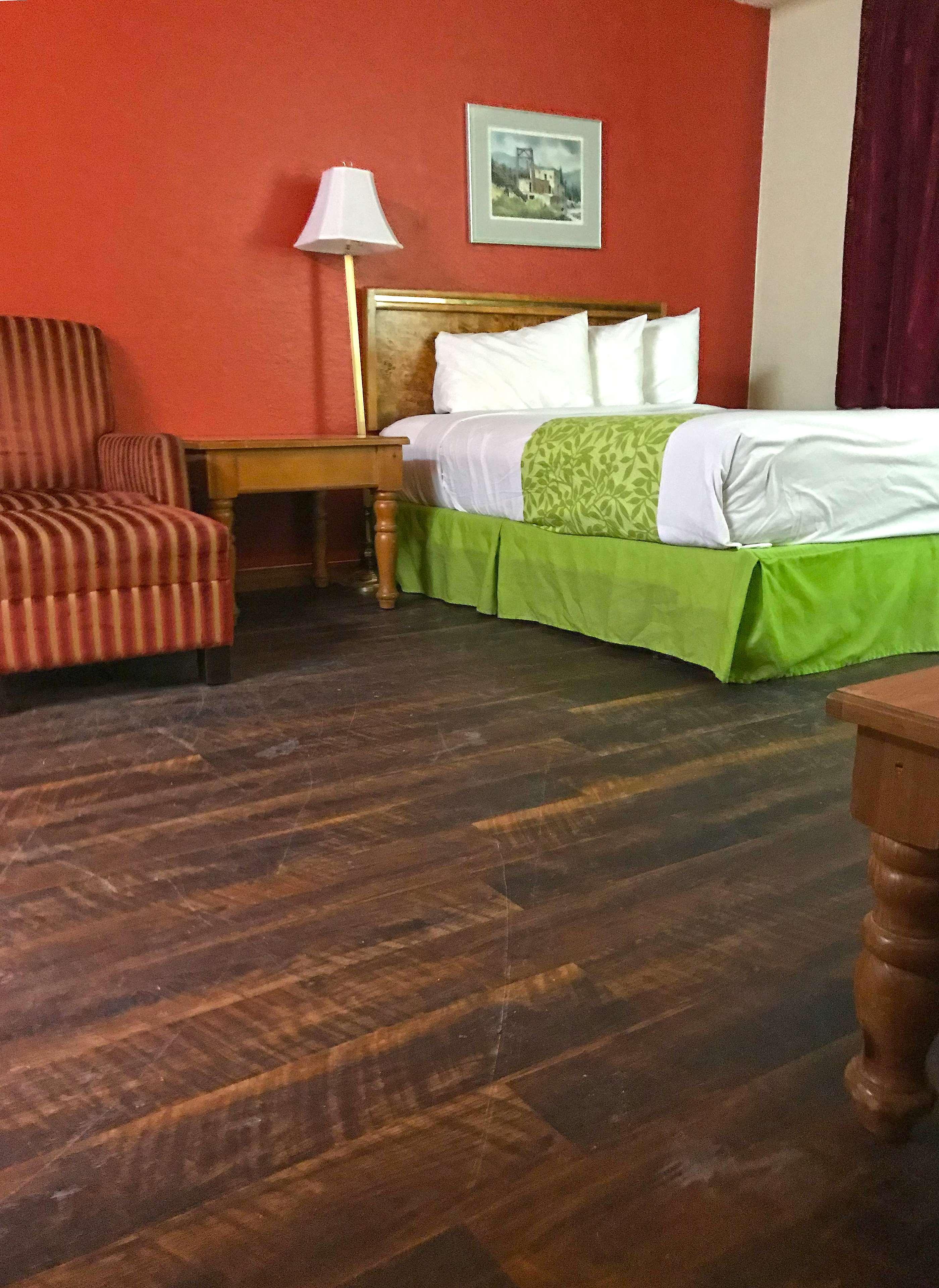 Americas Best Value Inn & Suites Anchorage Airport Екстер'єр фото
