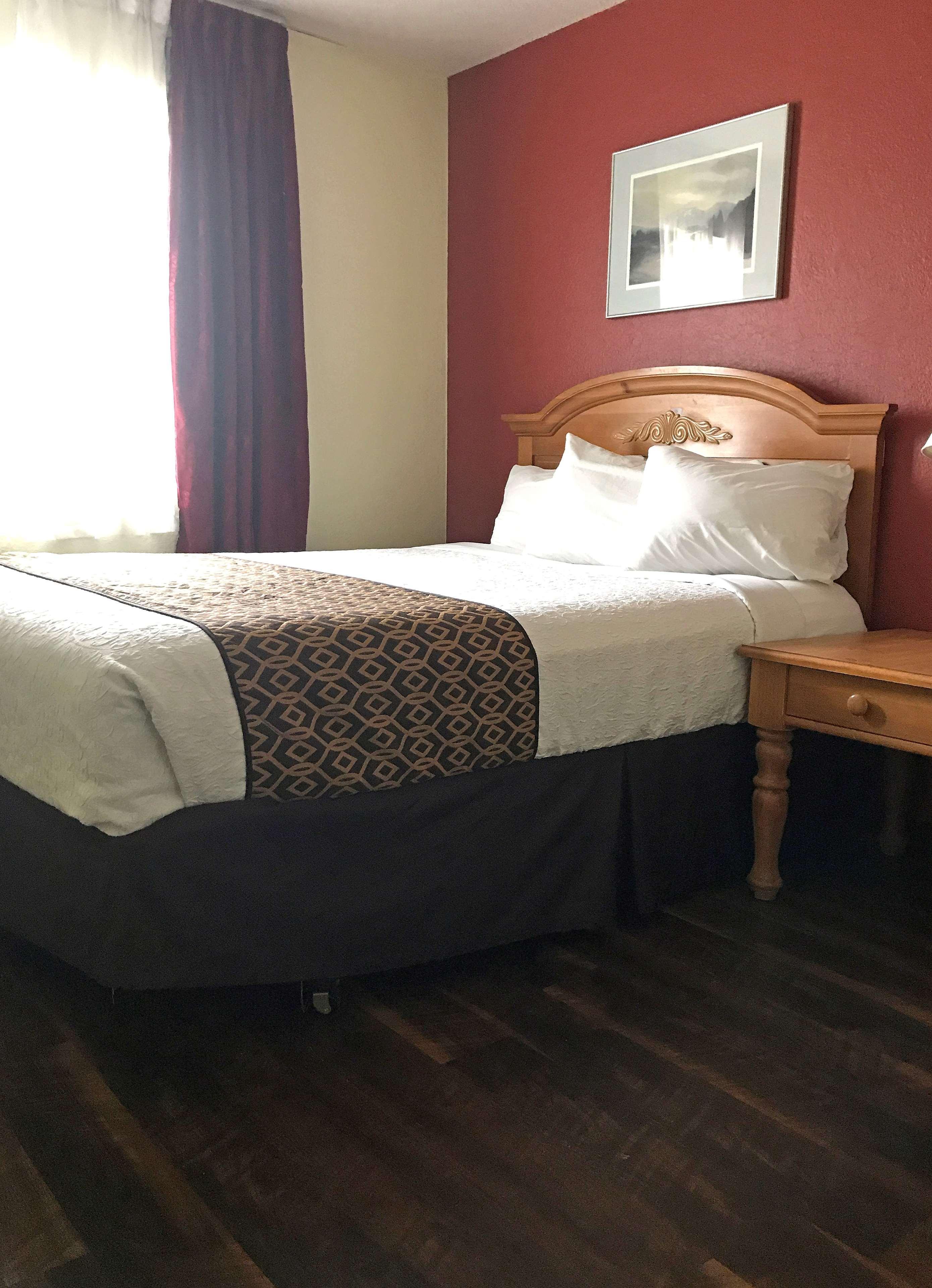 Americas Best Value Inn & Suites Anchorage Airport Екстер'єр фото