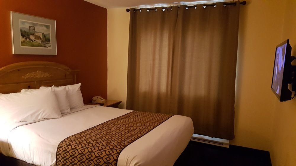 Americas Best Value Inn & Suites Anchorage Airport Екстер'єр фото
