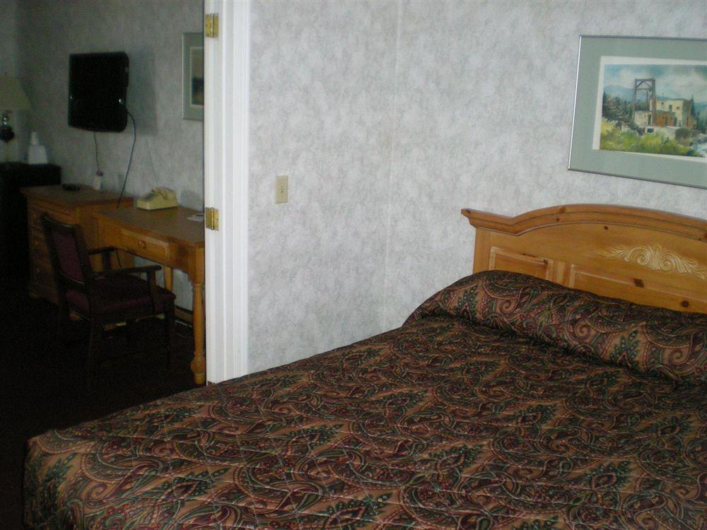 Americas Best Value Inn & Suites Anchorage Airport Номер фото